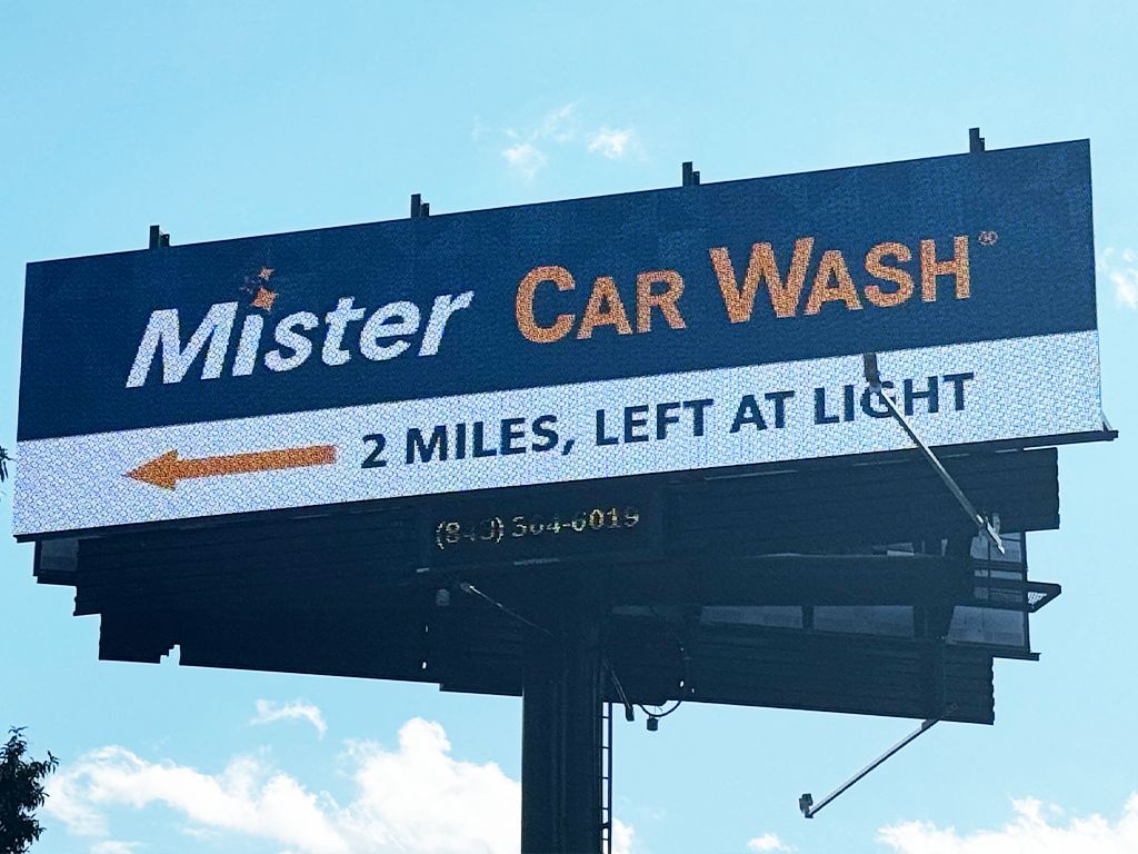 Local DOOH ads